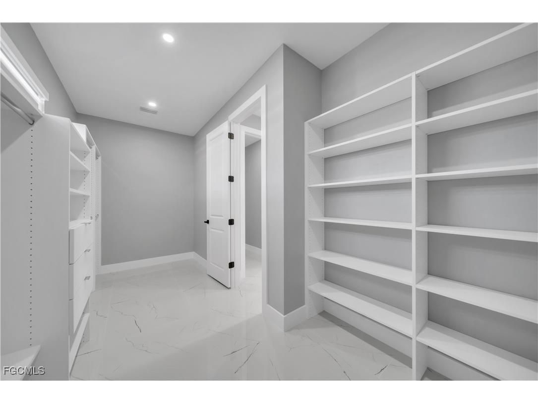 911 NW 37th Place Cape Coral FL 33993 2026003168 image24