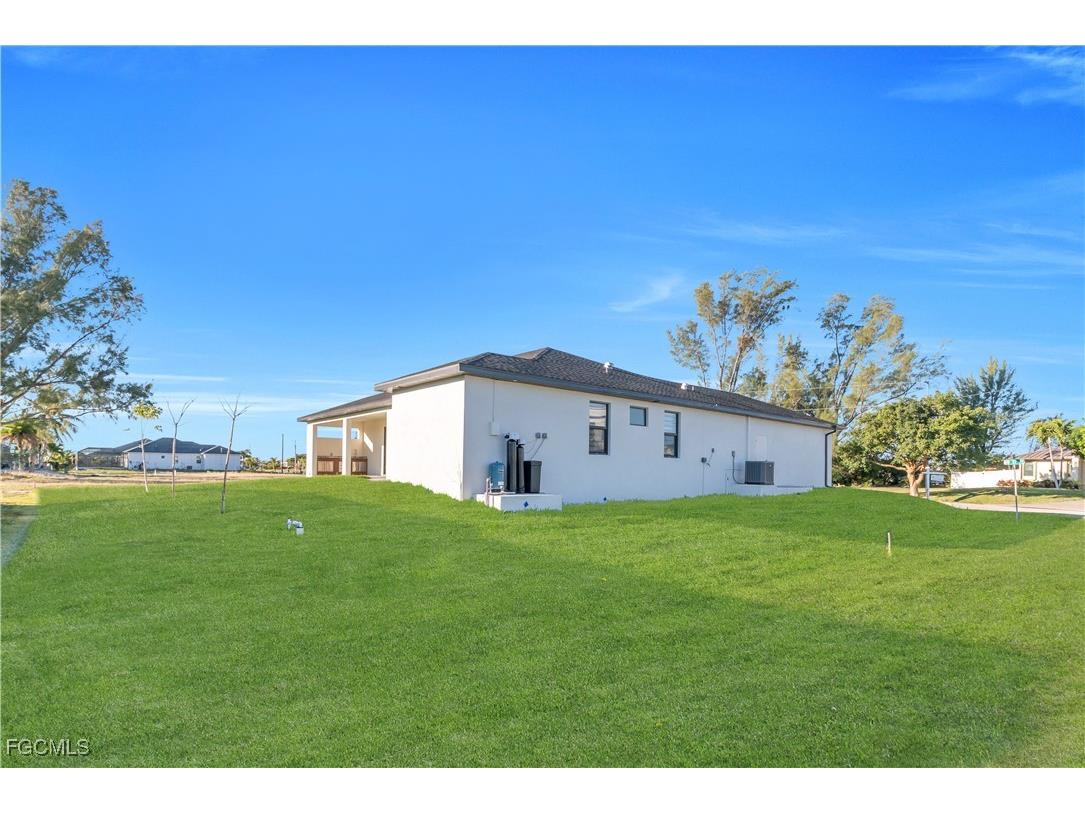 911 NW 37th Place Cape Coral FL 33993 2026003168 image28