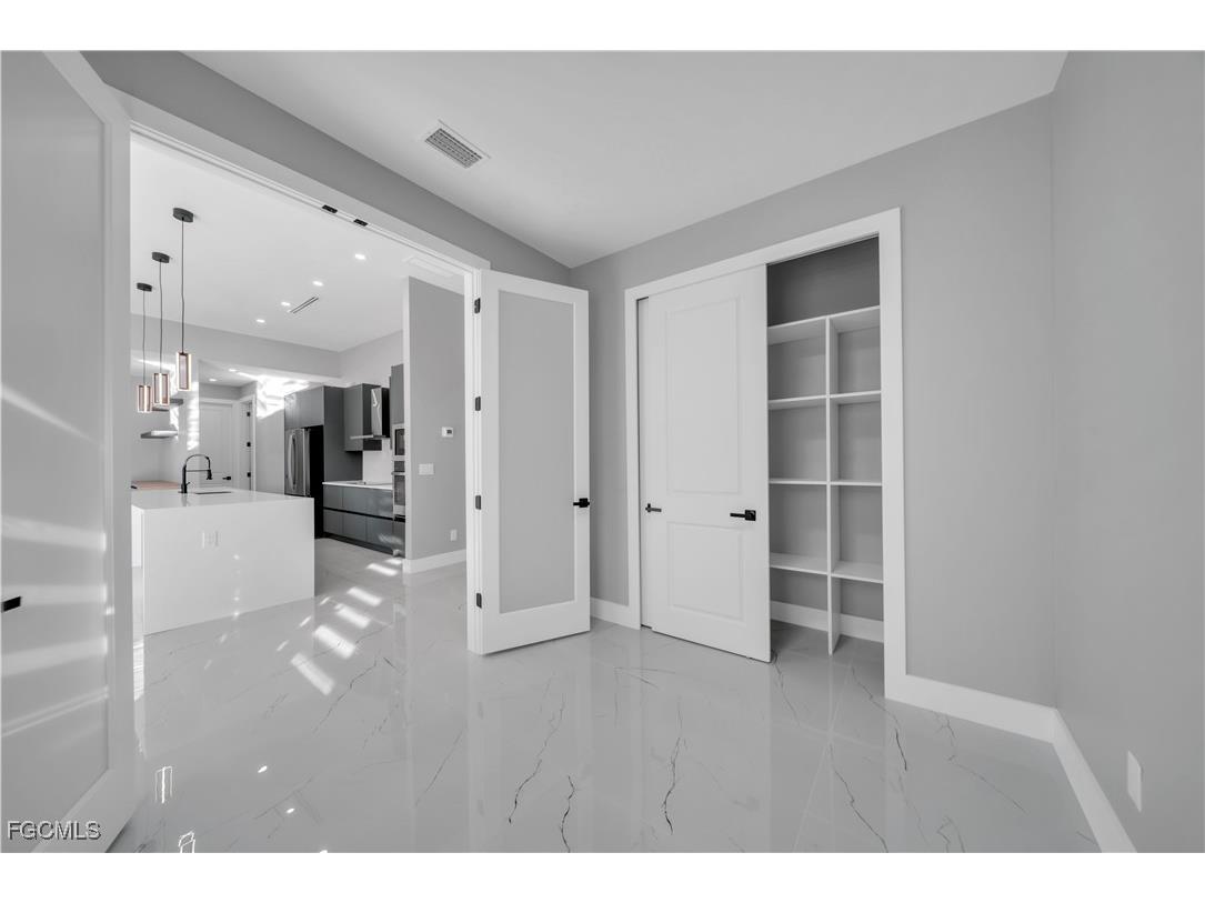 911 NW 37th Place Cape Coral FL 33993 2026003168 image9