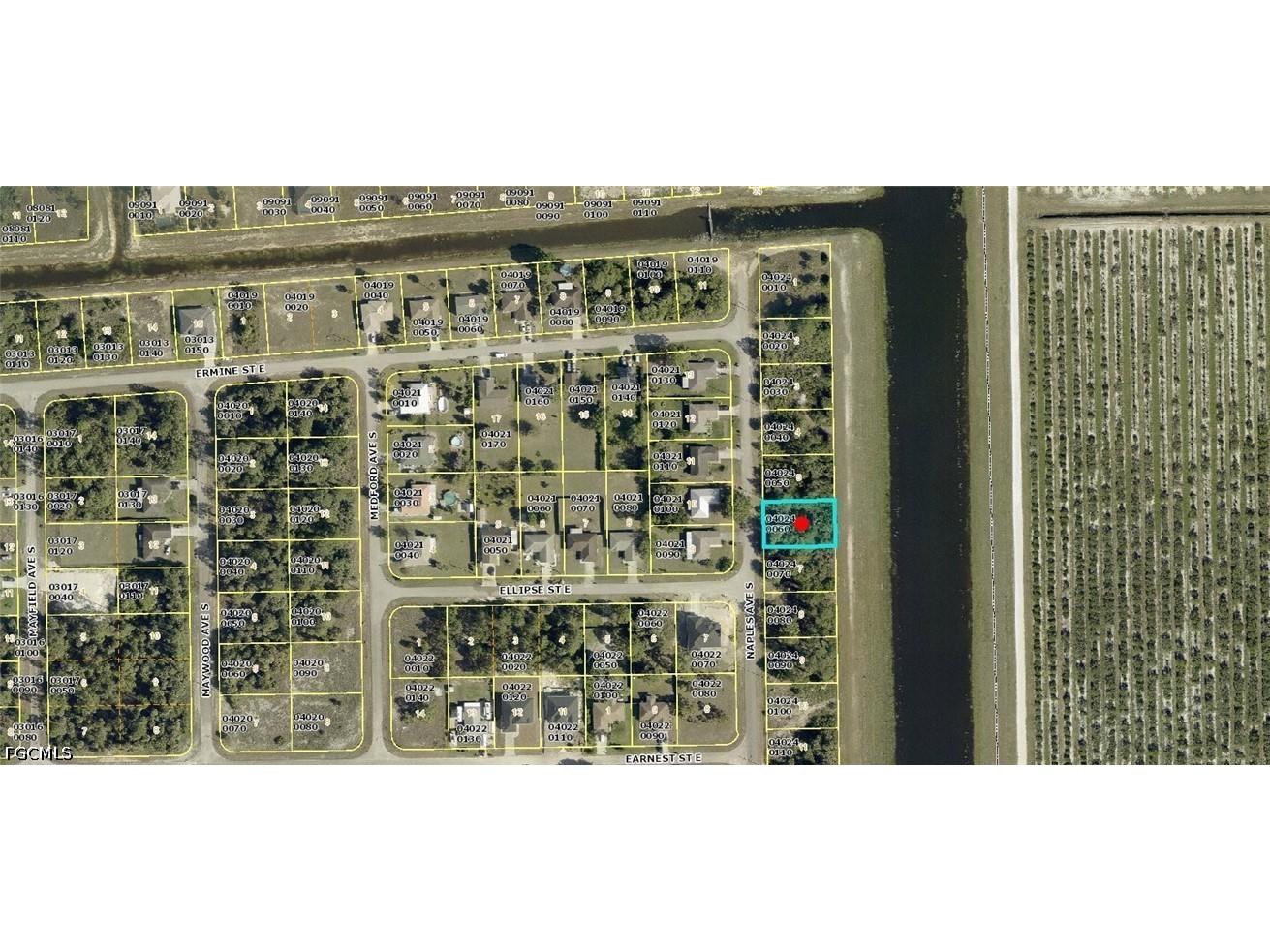 911 Naples Avenue S Lehigh Acres FL 33974 2026017800 image1