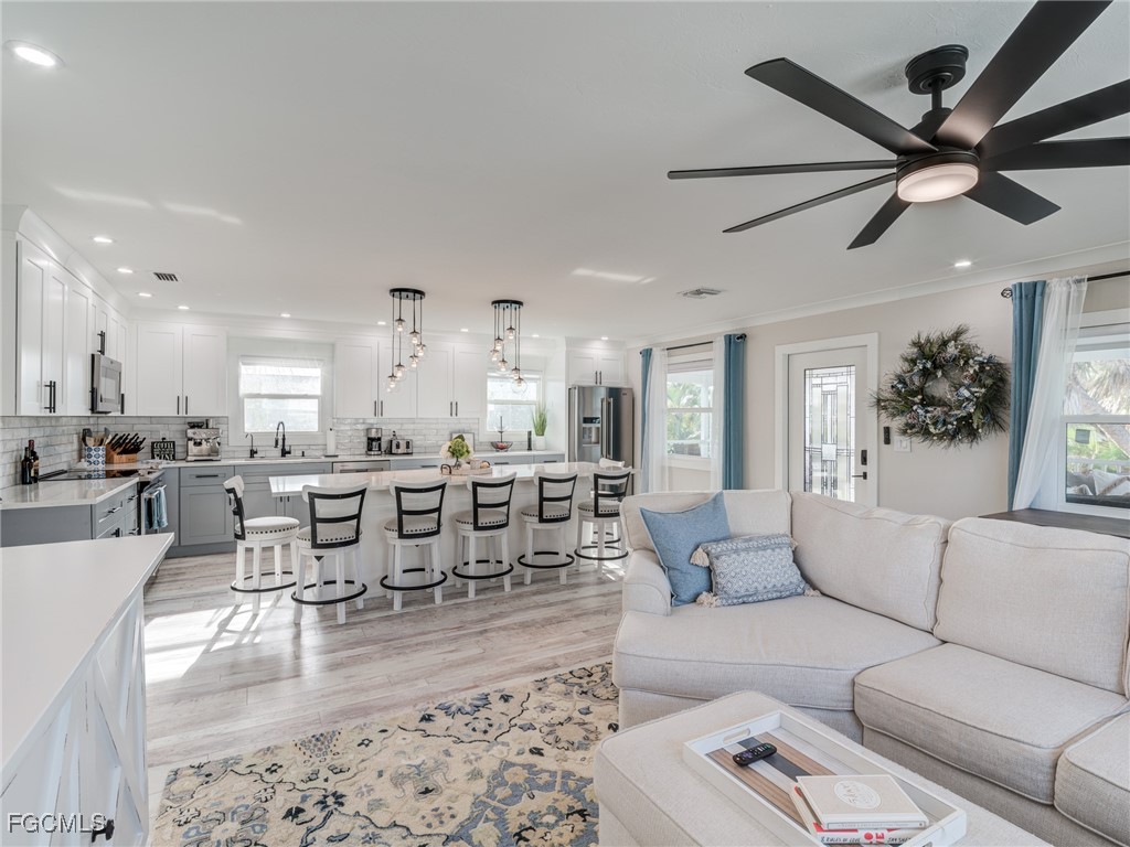 911 North Street Fort Myers Beach FL 33931 2025023500 image1