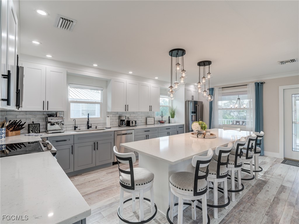 911 North Street Fort Myers Beach FL 33931 2025023500 image3