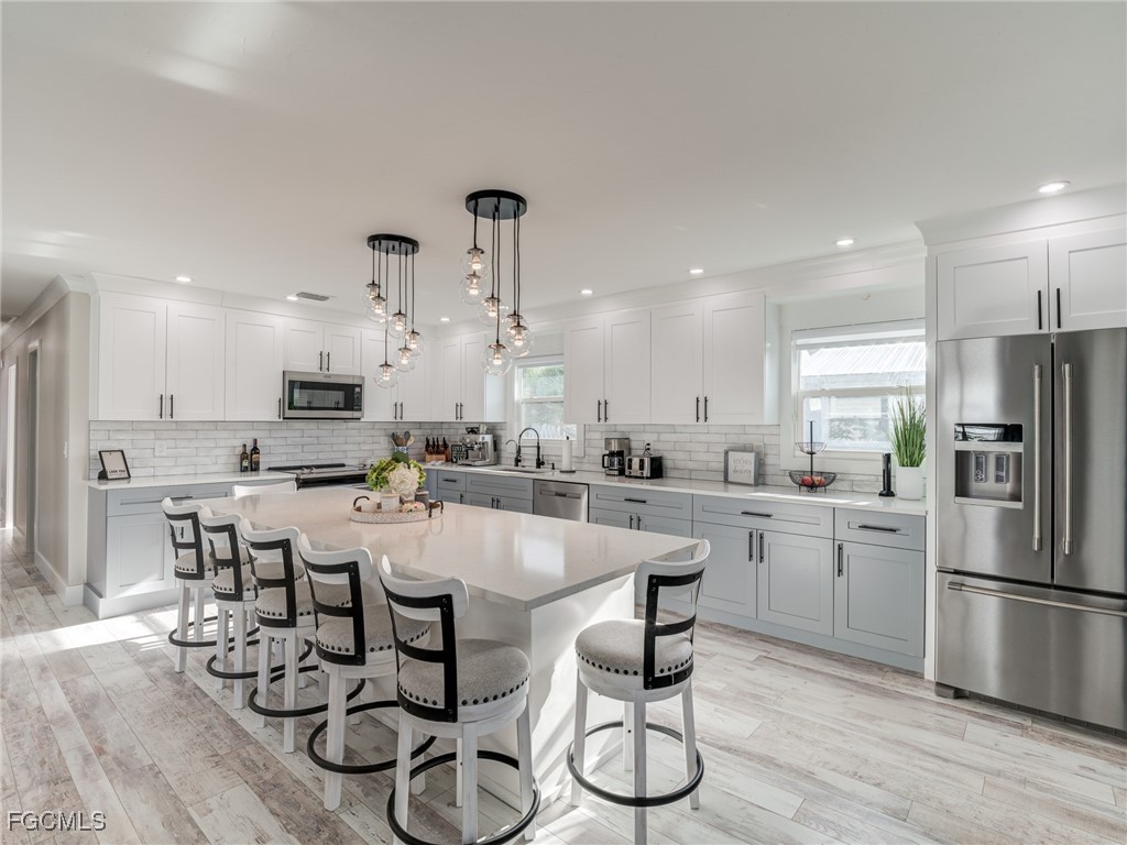 911 North Street Fort Myers Beach FL 33931 2025023500 image4