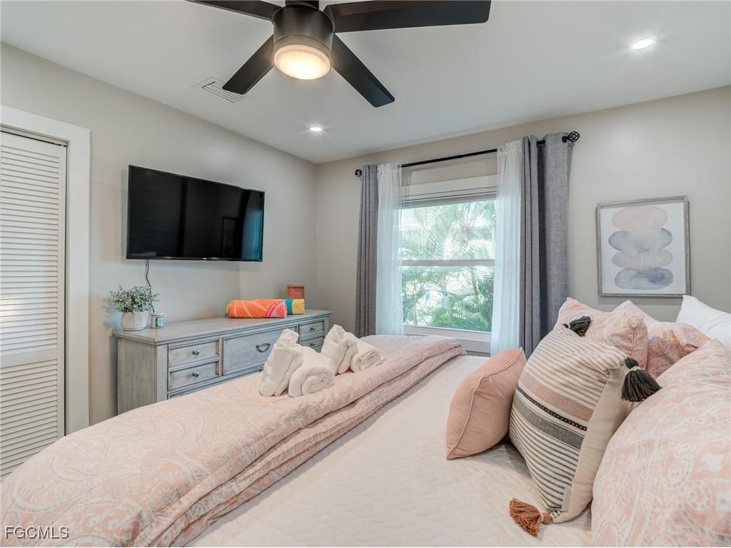 911 North Street Fort Myers Beach FL 33931 2025023500 image8