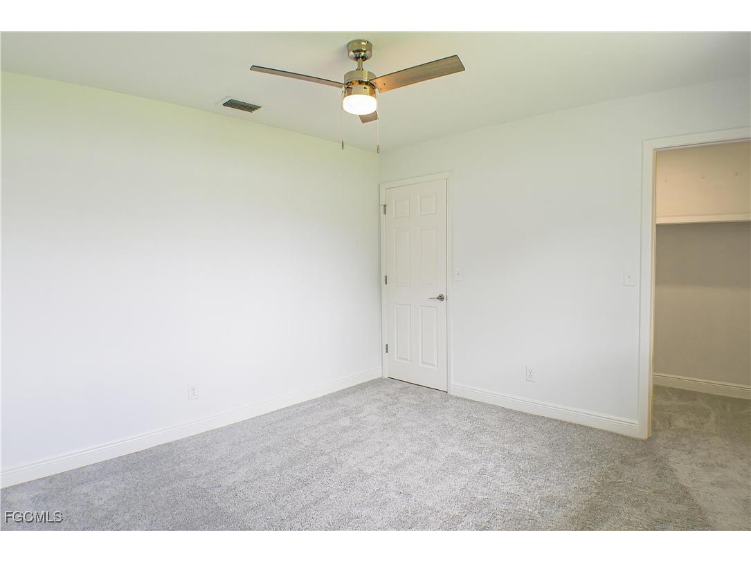 911 SE 19th Street Cape Coral FL 33990 2025016340 image13