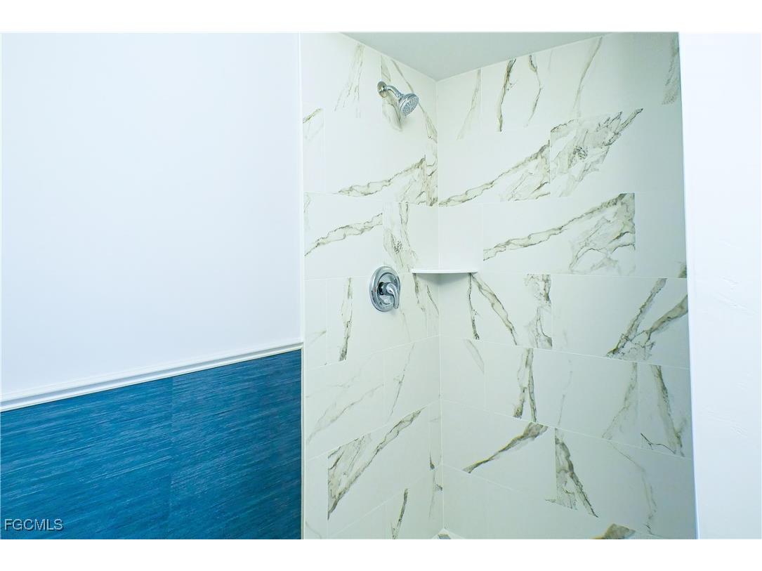 911 SE 19th Street Cape Coral FL 33990 2025016340 image15