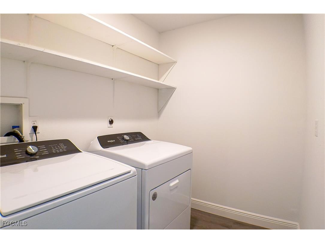 911 SE 19th Street Cape Coral FL 33990 2025016340 image18