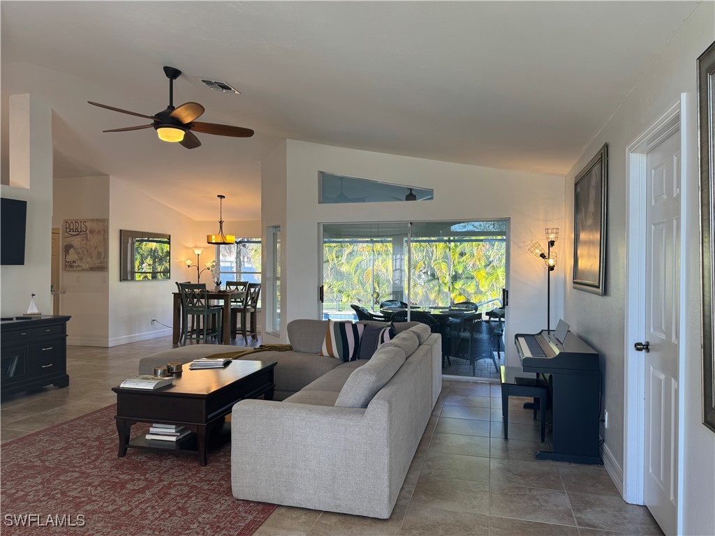 911 SE 21st Lane Cape Coral FL 33990 225075315 image10