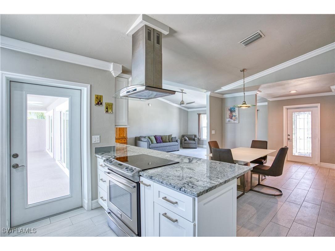 911 SW 3rd Avenue Cape Coral FL 33991 224097230 image10