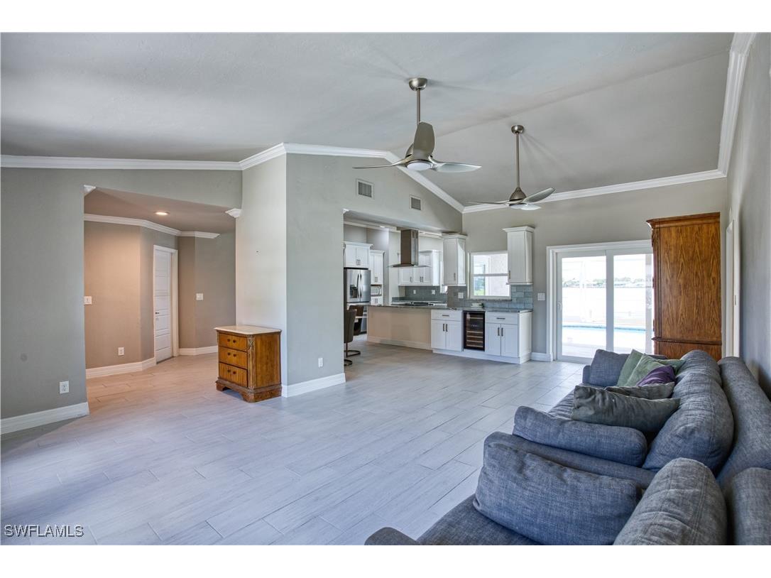 911 SW 3rd Avenue Cape Coral FL 33991 224097230 image4