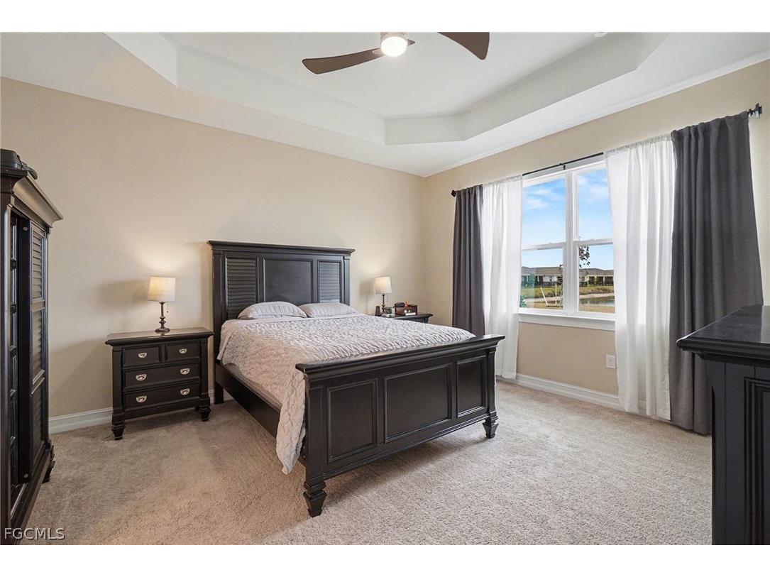 911 Stonewater Lake Terrace Cape Coral FL 33993 2026007793 image14