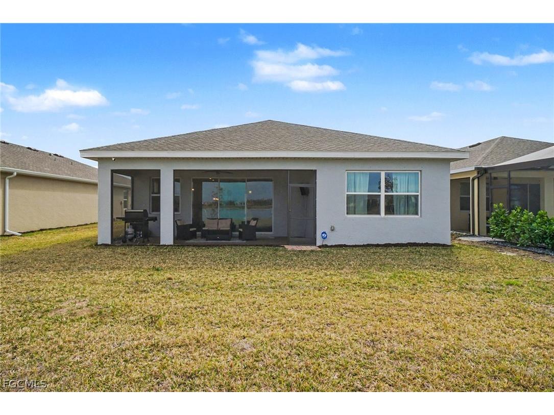 911 Stonewater Lake Terrace Cape Coral FL 33993 2026007793 image25