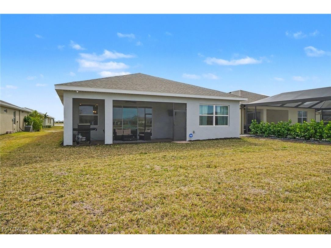 911 Stonewater Lake Terrace Cape Coral FL 33993 2026007793 image26