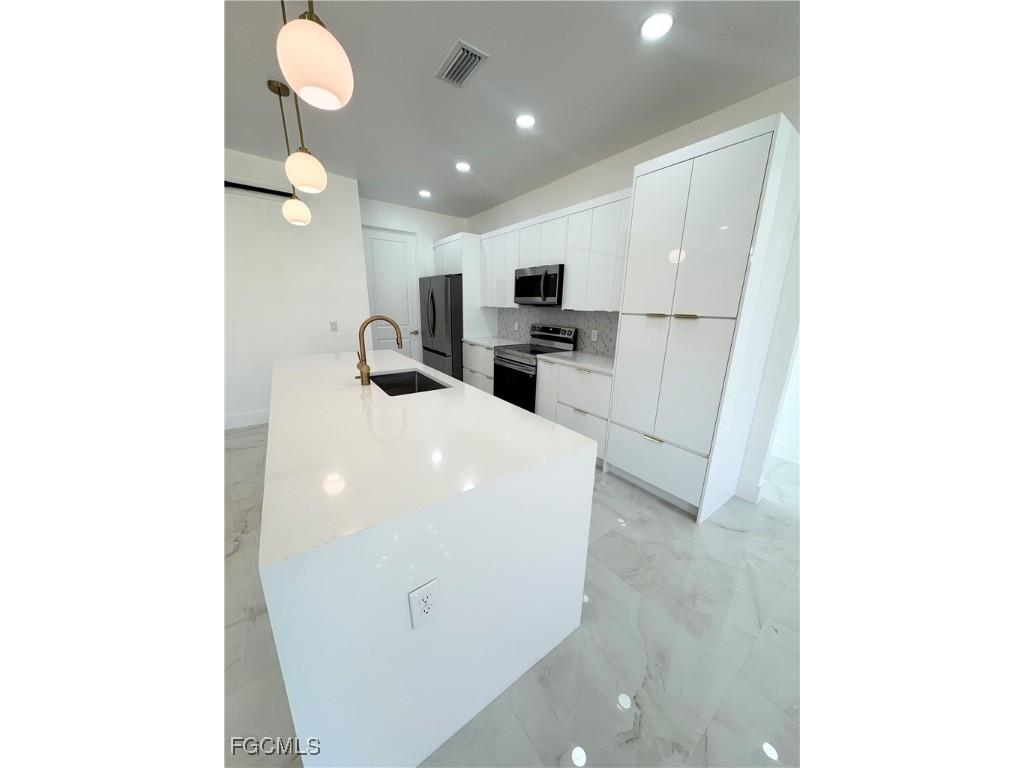 911 Williams Avenue Lehigh Acres FL 33972 2025021811 image24