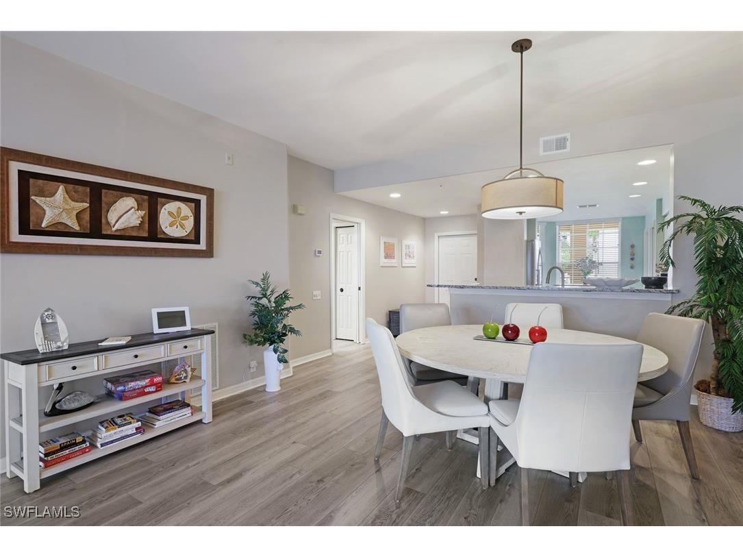 9110 Southmont Cove #206 Fort Myers FL 33908 225003401 image1