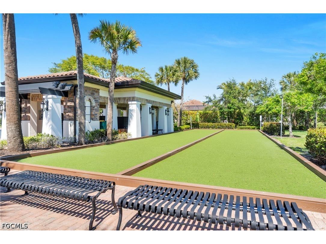 9110 Woodhurst Drive Naples FL 34120 2026019921 image39