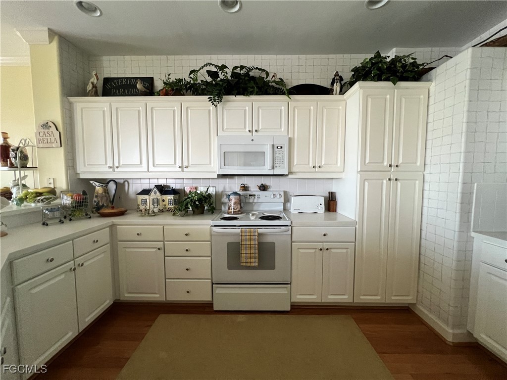 9111 Southmont Cove #302 Fort Myers FL 33908 2025001014 image6