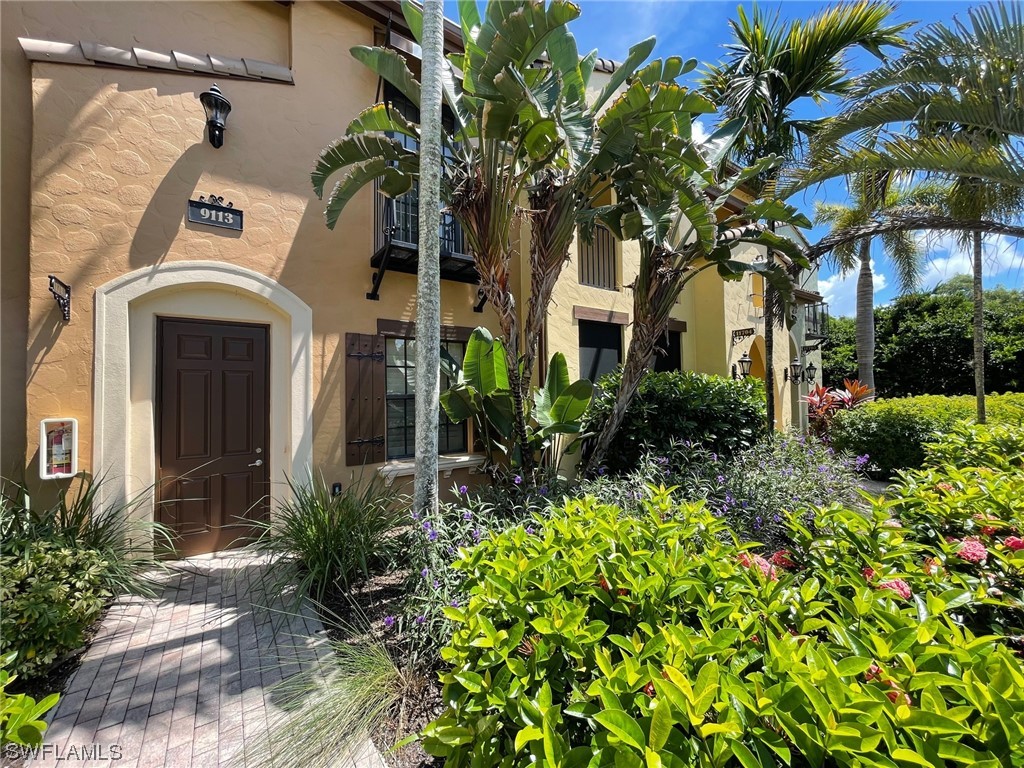 9113 Chula Vista Lane #11703 Naples FL 34113 223081196 image1