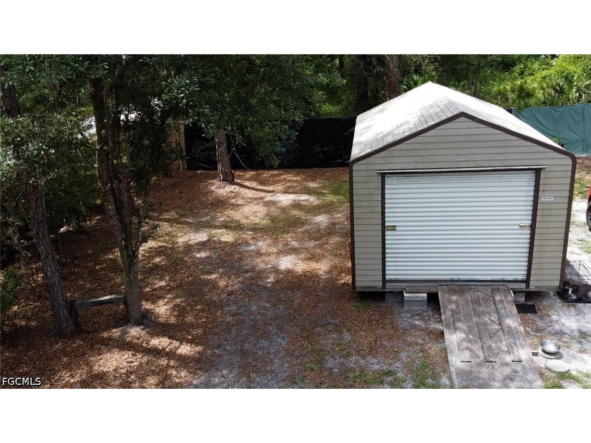 9113 Garetta Avenue Webster FL 33597 2026025126 image13