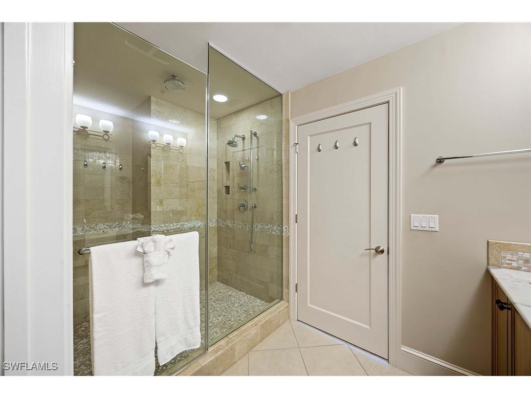 9115 Strada Place #5213 Naples FL 34108 225063359 image18