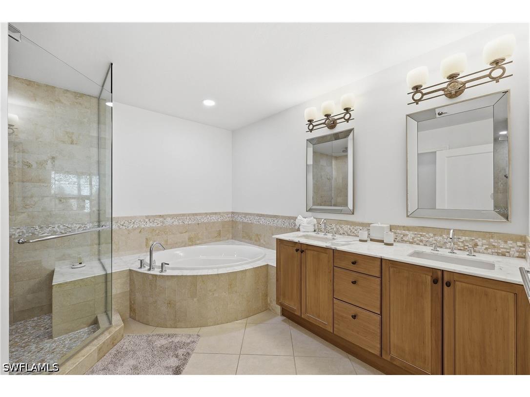  Naples FL 34108 226023053 image14