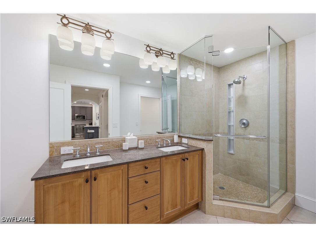  Naples FL 34108 226023053 image17