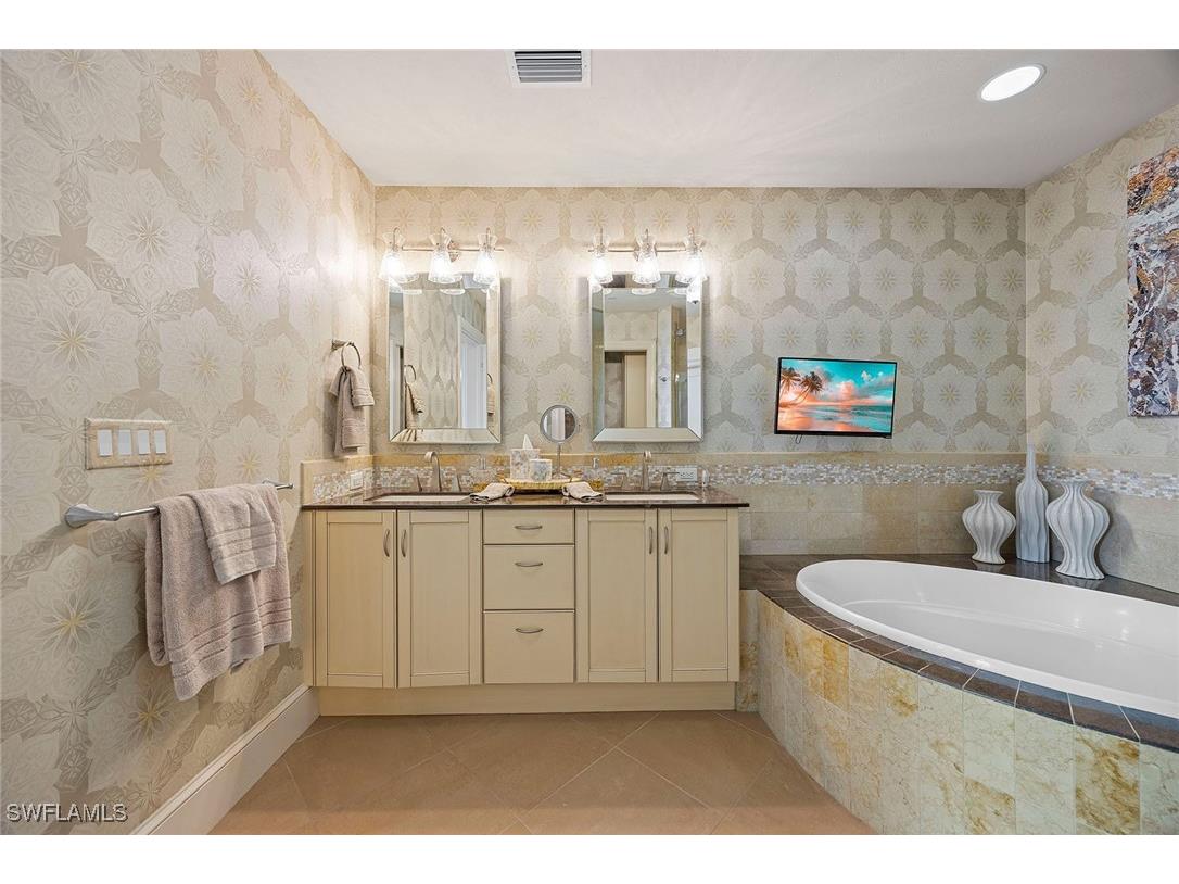 9115 Strada Place #5414 Naples FL 34108 225008911 image17