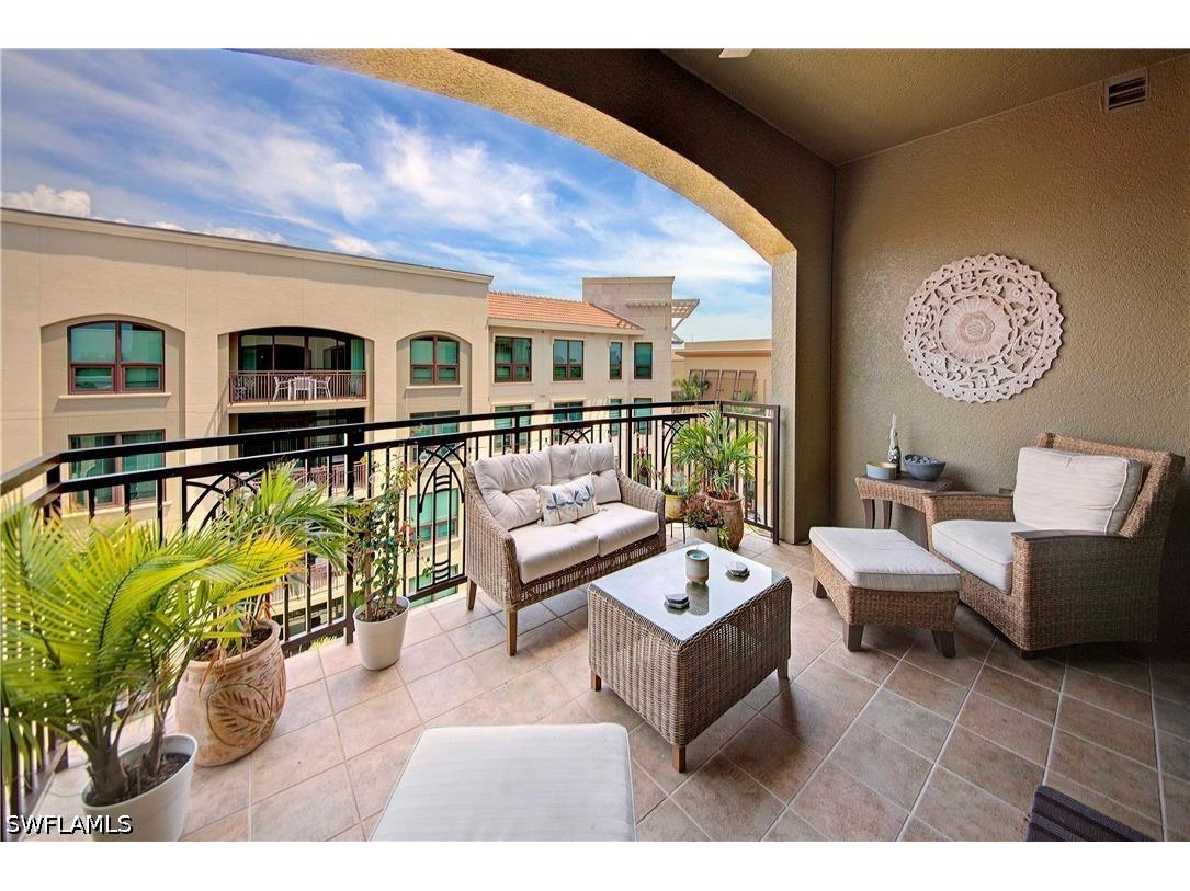 9115 Strada Place #5501 Naples FL 34108 226018667 image1
