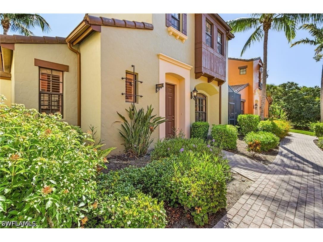 9118 Chula Vista Street #12002 Naples FL 34113 226022280 image1