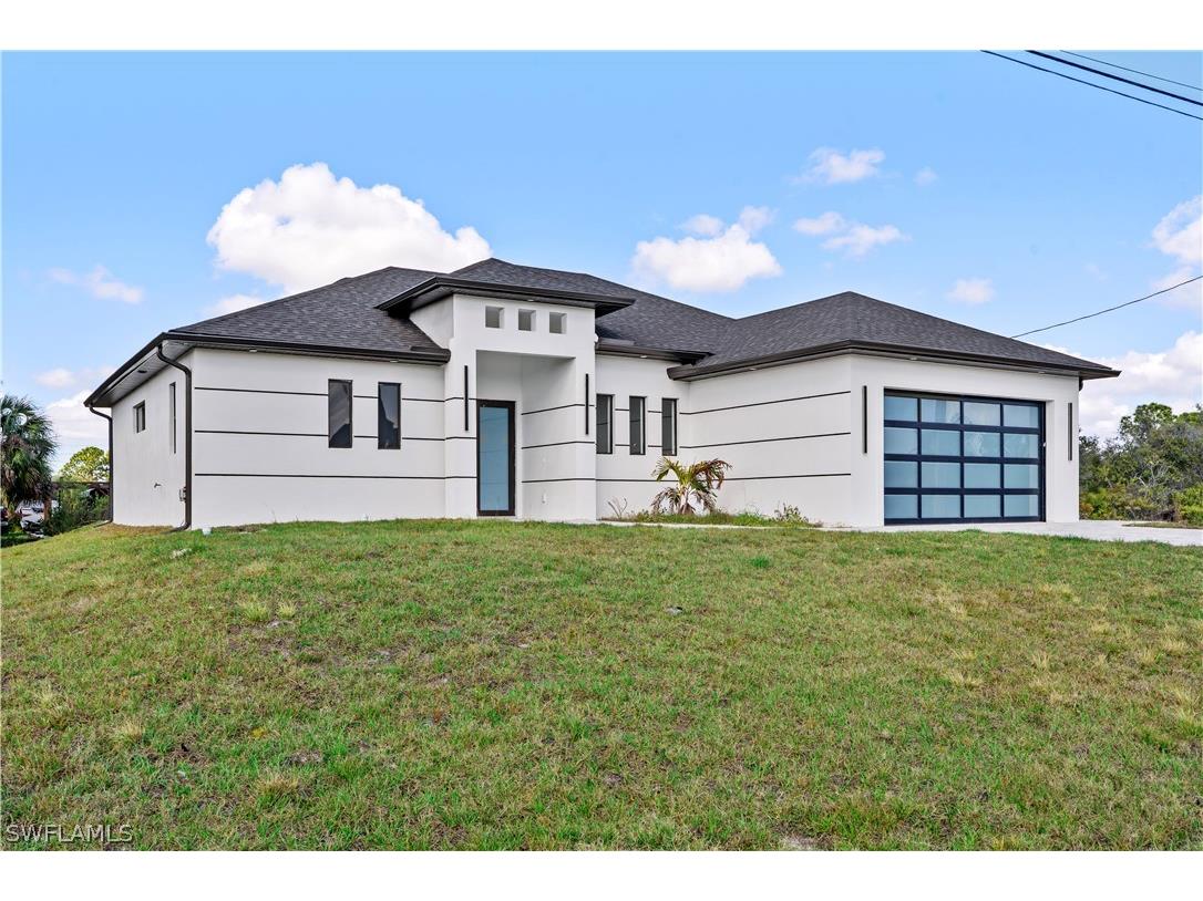 912 Bell Boulevard S Lehigh Acres FL 33974 226001469 image1
