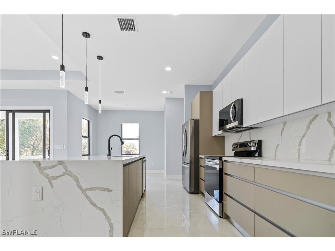 912 Bell Boulevard S Lehigh Acres FL 33974 226001469 image8