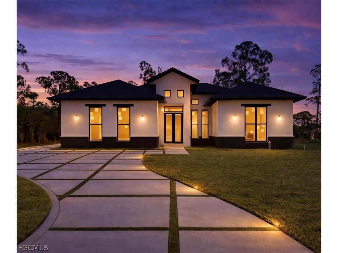 912 Cleveland Avenue Lehigh Acres FL 33972 2026013498 image1