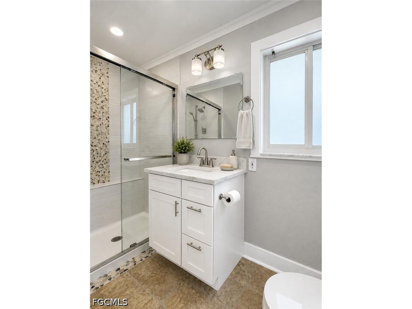 912 Dolphin Drive Cape Coral FL 33904 2026021923 image17