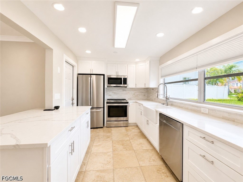 912 Dolphin Drive Cape Coral FL 33904 2026021923 image8