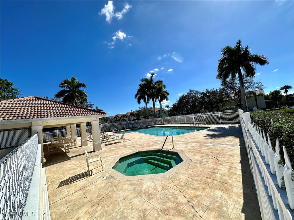912 Hampton Circle #92 Naples FL 34105 225074258 image26