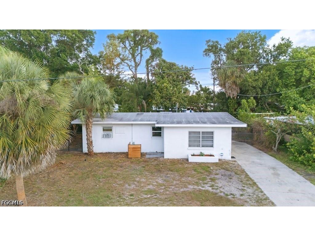 912 Hibiscus Lane North Fort Myers FL 33903 2026022540 image2