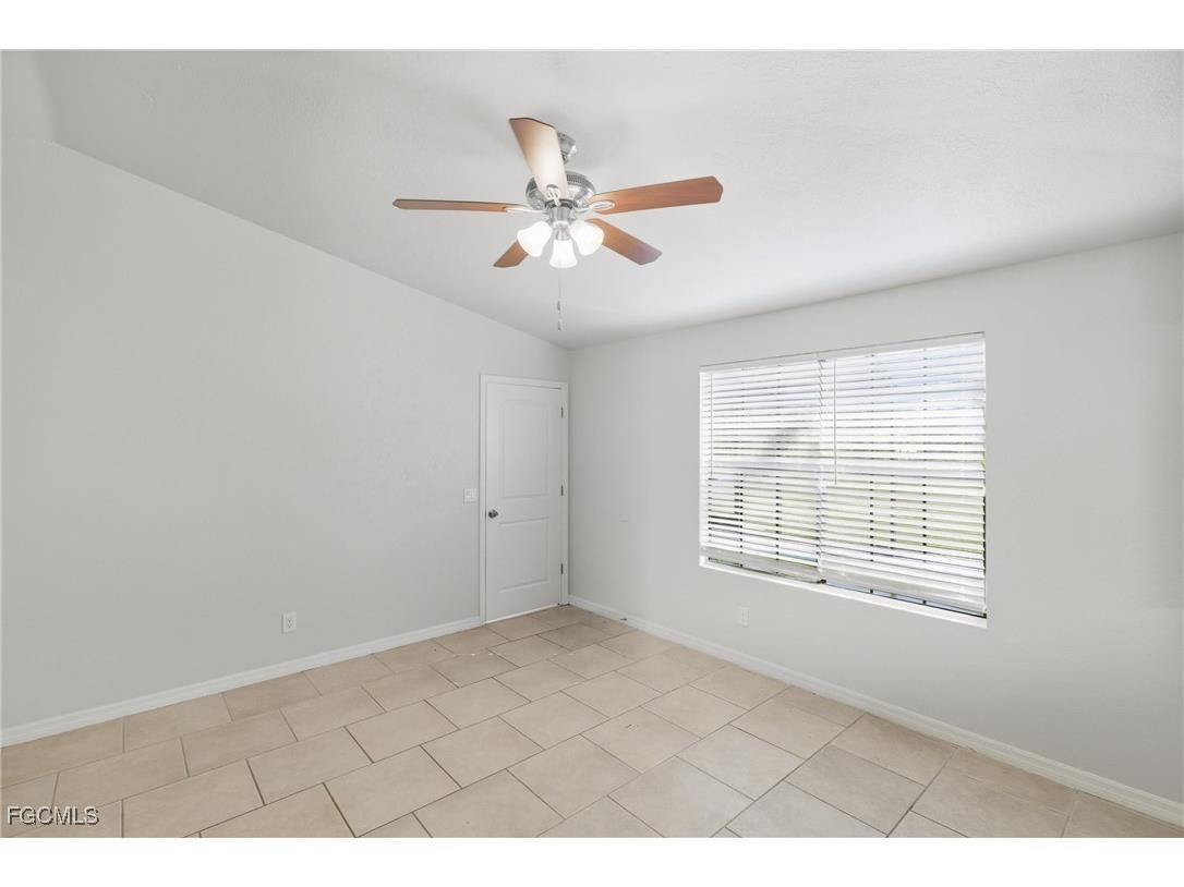 912 Lincoln Avenue Lehigh Acres FL 33972 2025016107 image13