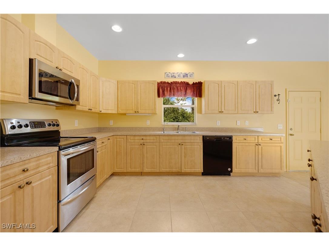 912 Magnolia Avenue Lehigh Acres FL 33972 225031193 image8