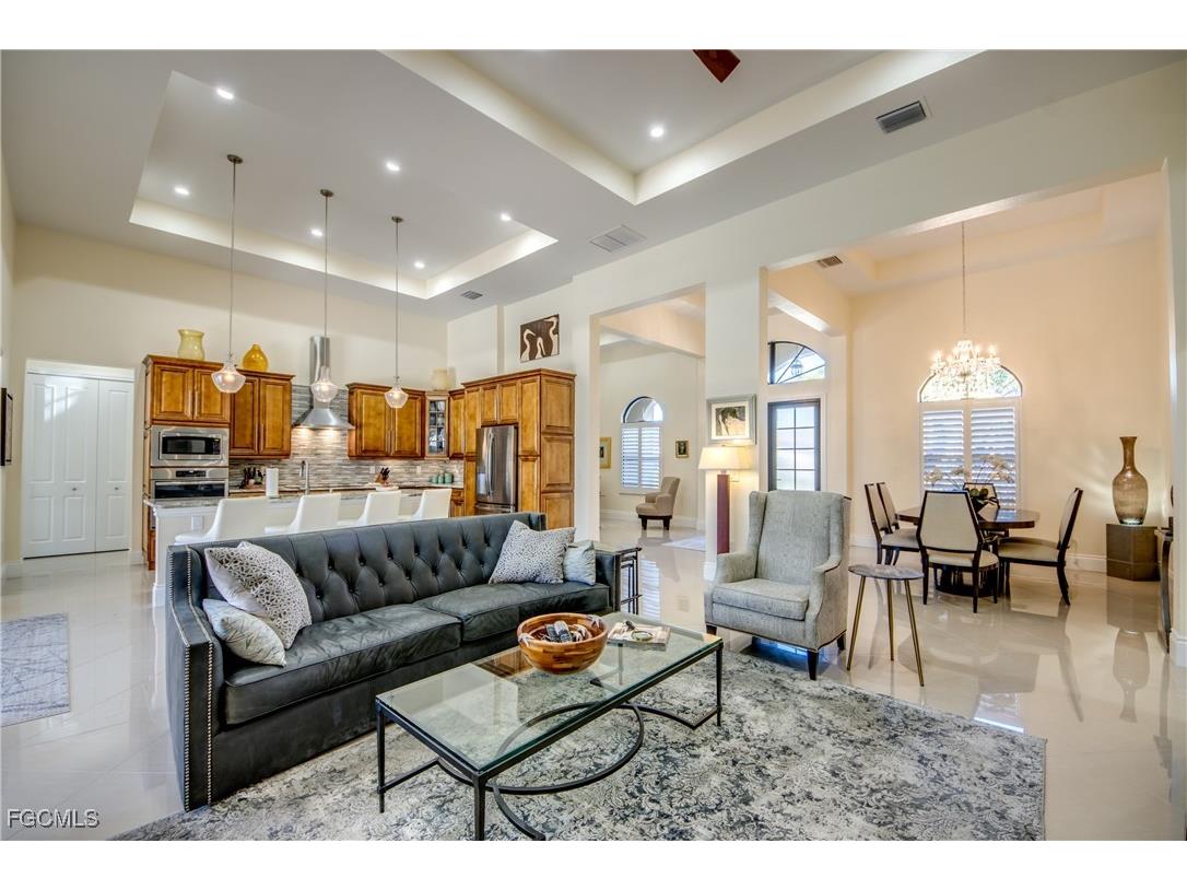 912 Palmetto Pointe Circle Cape Coral FL 33991 2025021736 image11