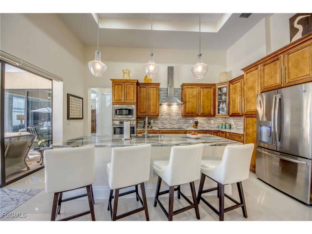 912 Palmetto Pointe Circle Cape Coral FL 33991 2025021736 image14