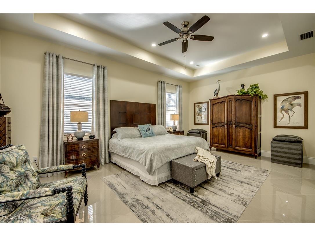 912 Palmetto Pointe Circle Cape Coral FL 33991 2025021736 image19