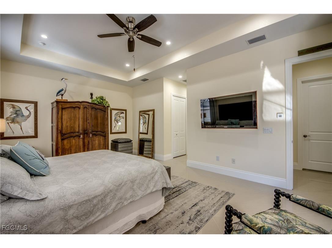 912 Palmetto Pointe Circle Cape Coral FL 33991 2025021736 image20