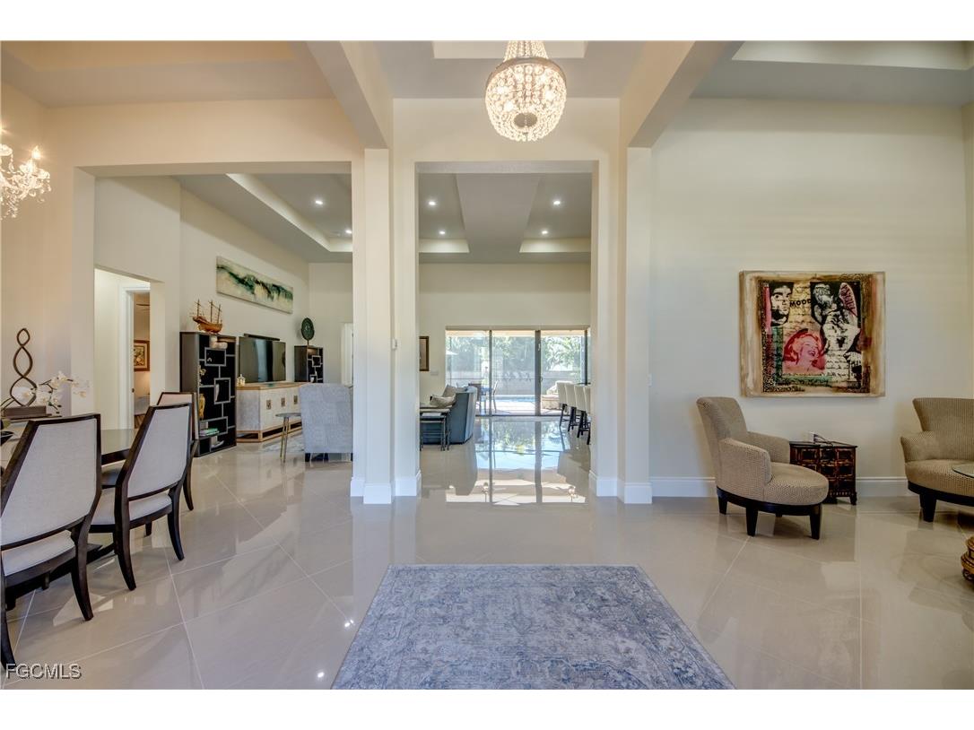 912 Palmetto Pointe Circle Cape Coral FL 33991 2025021736 image3