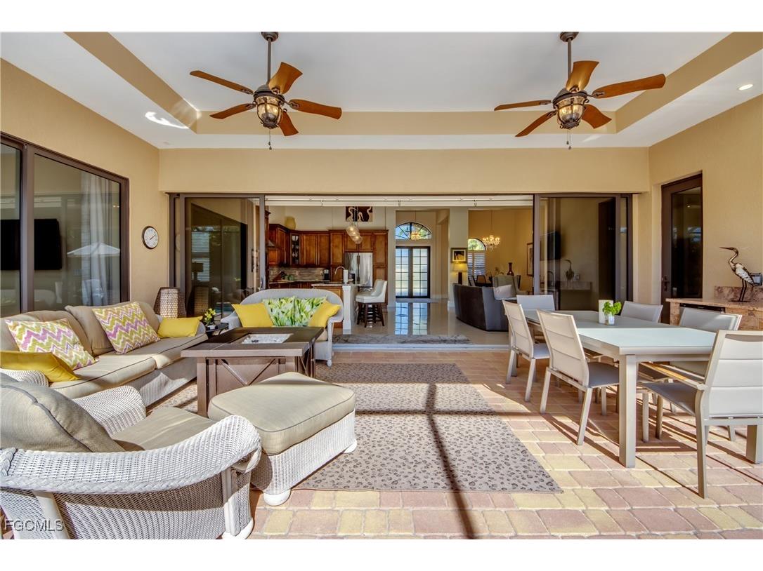 912 Palmetto Pointe Circle Cape Coral FL 33991 2025021736 image38