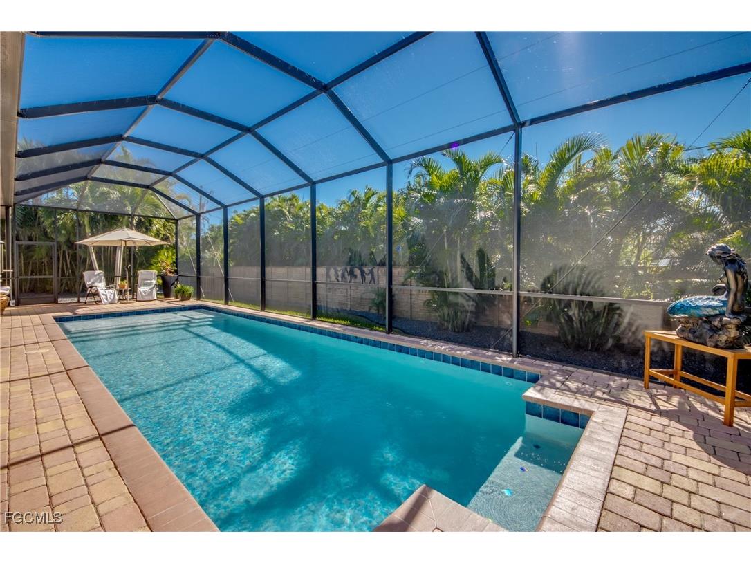 912 Palmetto Pointe Circle Cape Coral FL 33991 2025021736 image41