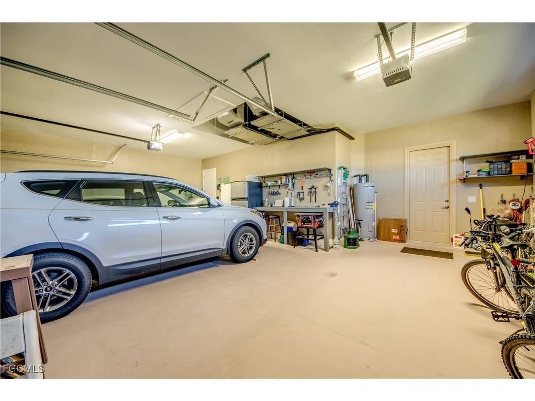 912 Palmetto Pointe Circle Cape Coral FL 33991 2025021736 image49