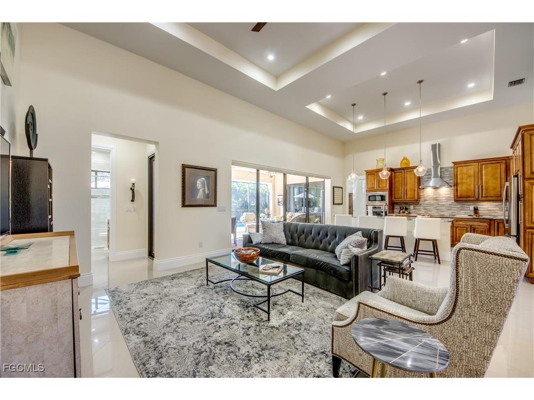 912 Palmetto Pointe Circle Cape Coral FL 33991 2025021736 image8