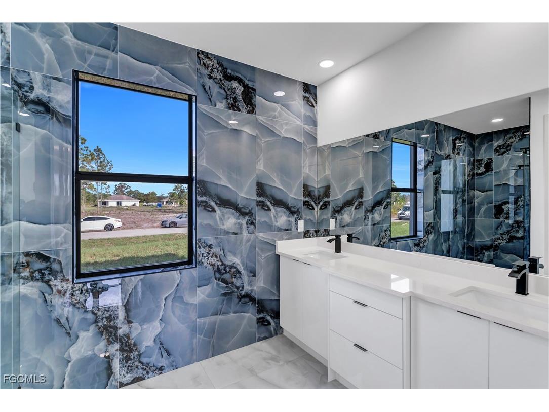 912 Pine Avenue Lehigh Acres FL 33972 2025007722 image25