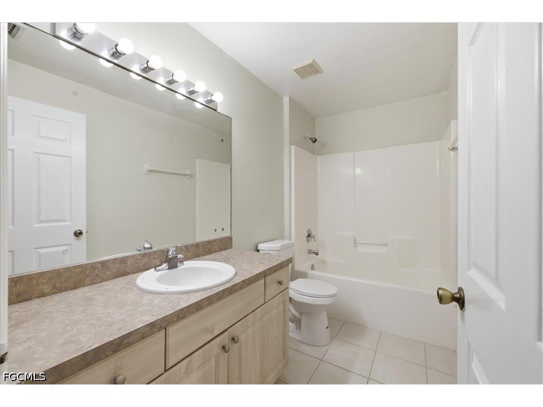 912 SE 6th Court Cape Coral FL 33990 2026029744 image22