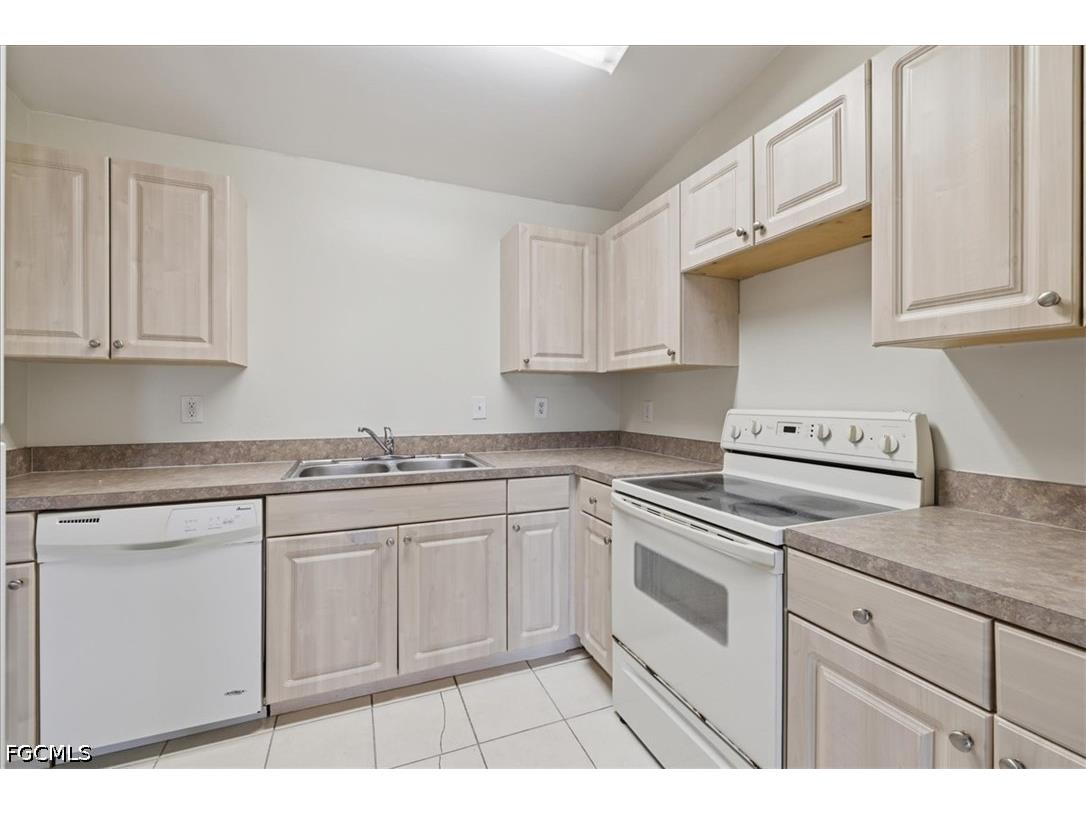 912 SE 6th Court Cape Coral FL 33990 2026029744 image29